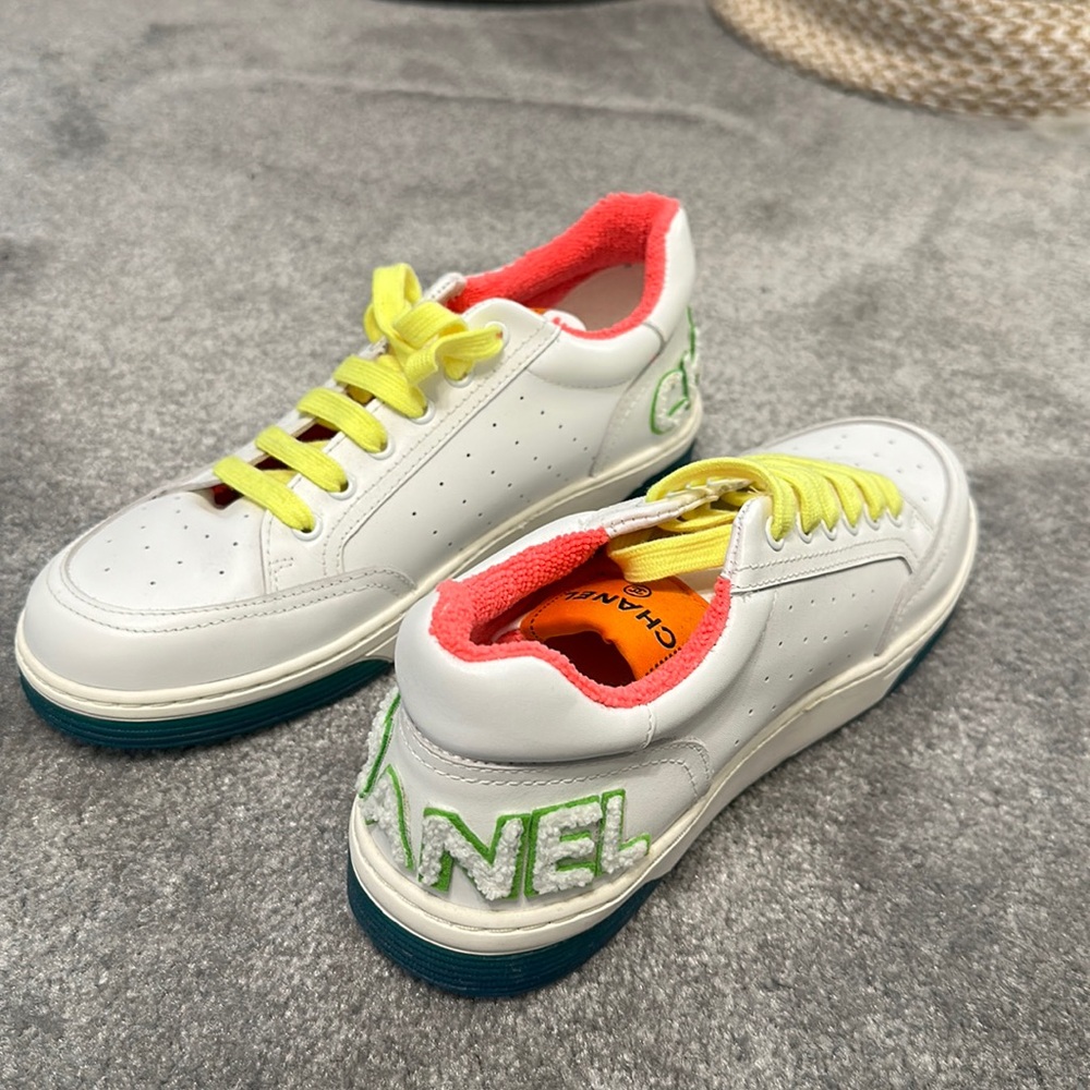 White Chanel sneakers. Selling because I never wear. NWOT. Eu 39